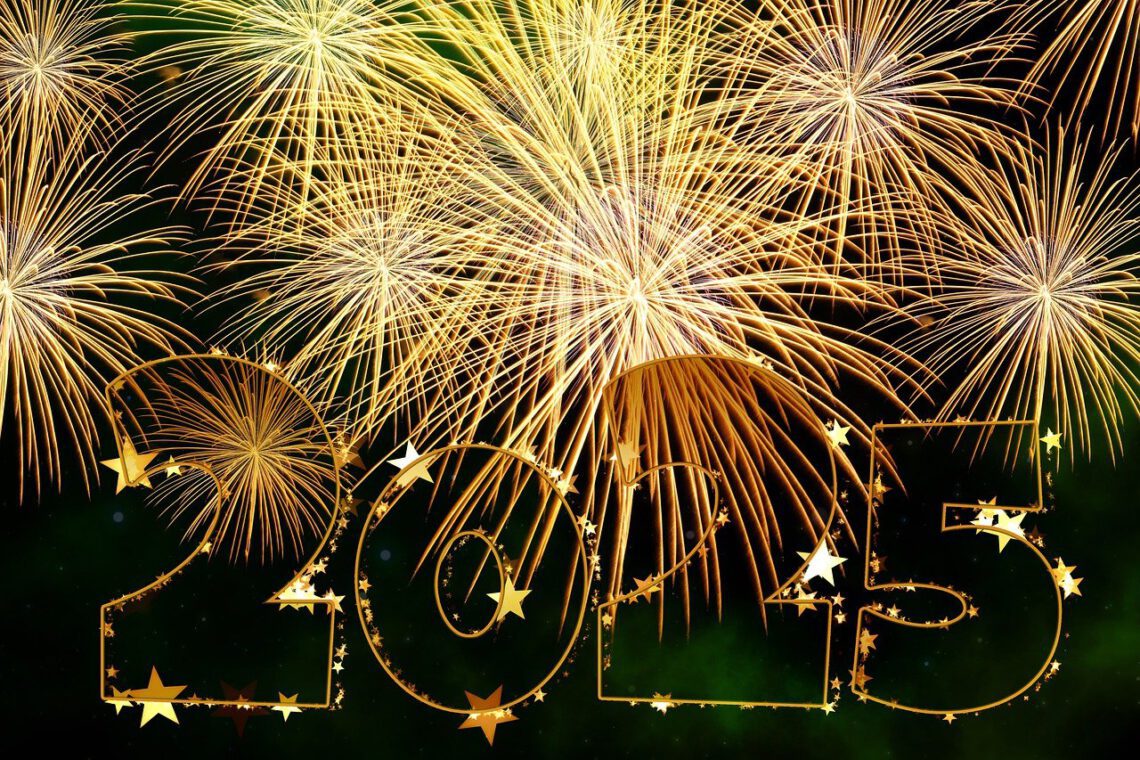 Ontdek hoe numerologie en astrologische verschuivingen het nieuwe jaar beïnvloeden. Gebruik reflectie en stel doelen om je pad te bepalen.